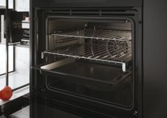 Samostatná vestavná trouba Haier HWO60SM2E9B