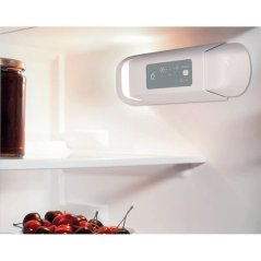 Vestavná jednodvéřová chladnička Whirlpool ARG 86122