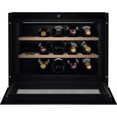 Vestavná vinotéka Electrolux KBW6X