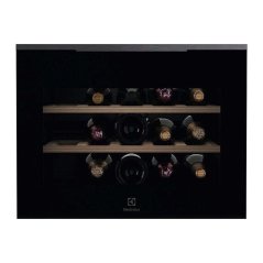 Vestavná vinotéka Electrolux Perfect Shelving KBW6H