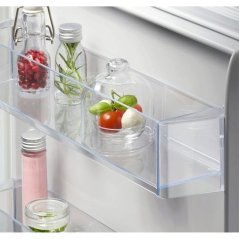 Vestavná monoklimatická chladnička AEG 6000 DynamicAir NSK6D181ES
